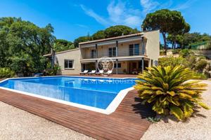 Casa en venta en el mirador de Cabrera de Mar, Costa Bcn photo 0