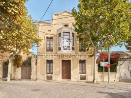 Casa en venta en Tiana photo 0