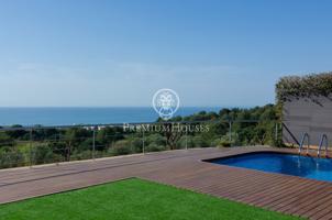 Casa en venta en Premià de Dalt con excelentes vistas al mar photo 0