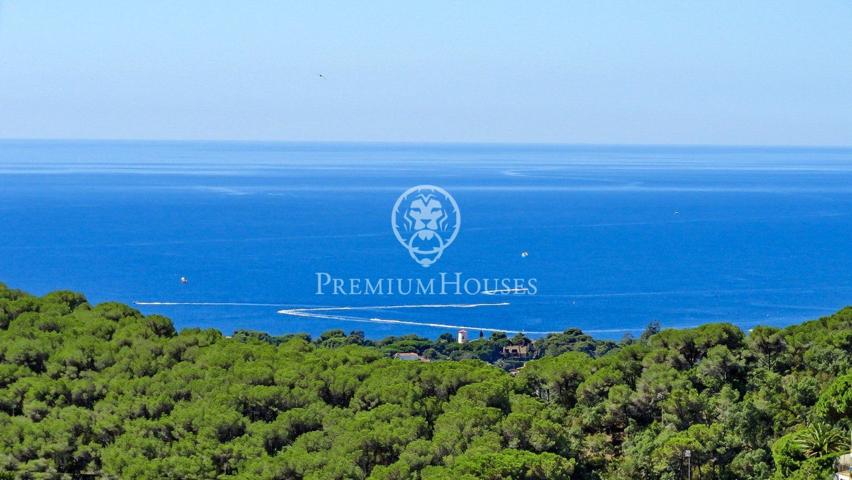 Casa en venta con piscina y espectaculares vistas en Lloret de Mar photo 0