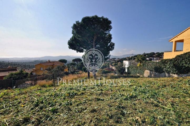 Terreno plano en Mas Mora - Tordera en una zona muy verde y tranquila photo 0