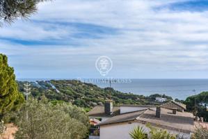 Terreno en venta con vistas al mar y a la montaña en Sant Pol de Mar photo 0