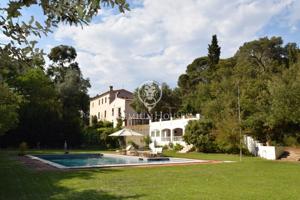Esplendida Masia en venta costera en Sant Pol de Mar photo 0