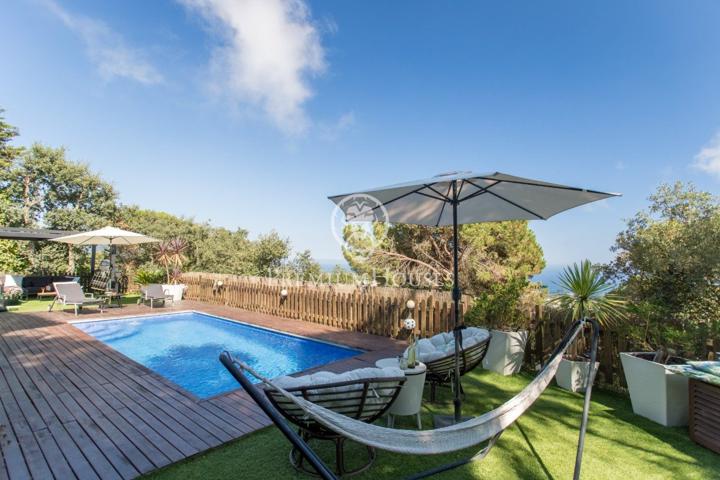 Casa a cuatro vientos en venta con impresionantes vistas al mar en Lloret de Mar photo 0