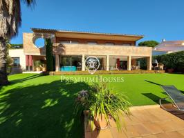 Casa o chalet independiente en venta en calle Ramon Llull photo 0