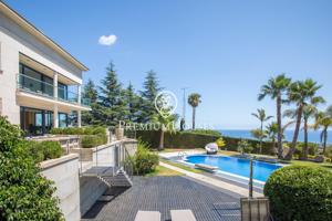 Exclusiva casa en venta con espectaculares vistas al mar y gran privacidad photo 0
