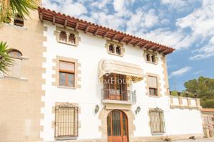 Masía a la venta en Arenys de Mar con vistas a la naturaleza photo 0