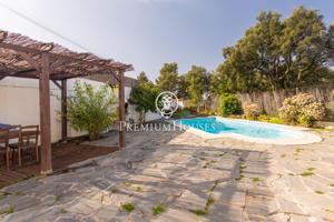 Casa en venta, confort y naturaleza a 5 minutos del centro del pueblo photo 0