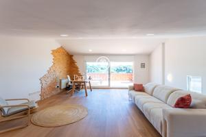 Casa a la venta en Sant Andreu de Llavaneres photo 0