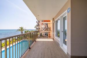 Piso en venta con espectaculares vistas al mar photo 0