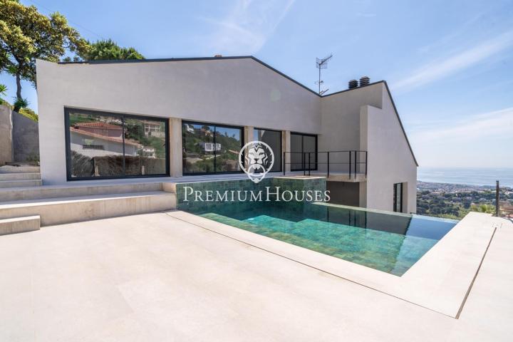 Casa en venta en Alella con vistas panorámicas al mar photo 0