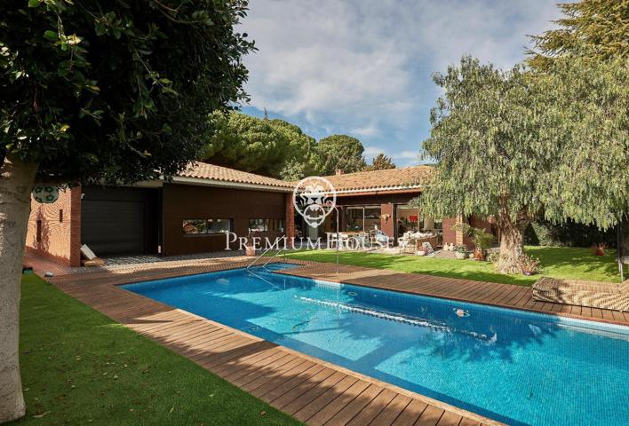 Casa en venta en zona residencial en Sant Vicenç de Montalt photo 0