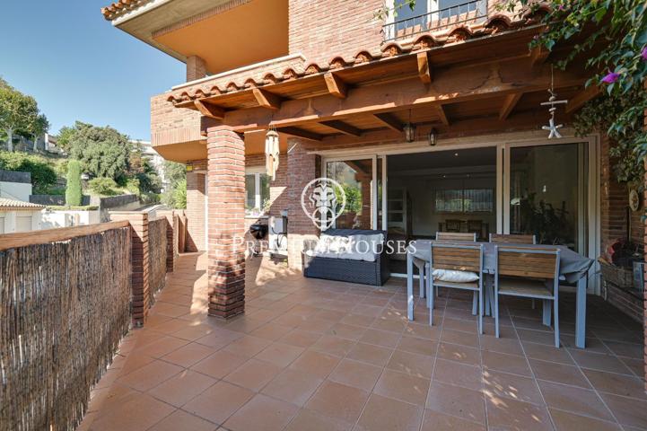 Casa en venta en Sant Vicenç de Montalt photo 0