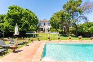 Vivienda única a la venta en el corazón de Argentona photo 0