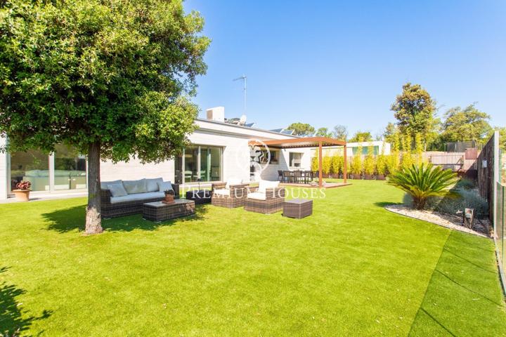 Casa en venta de una sola planta!!! Tranquilidad y diseño con vistas espectaculares al Golf photo 0