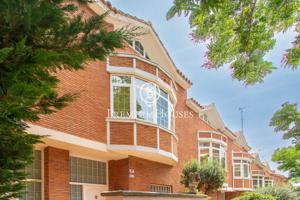 Casa a la venta en Mataró llena de luz y calidez photo 0