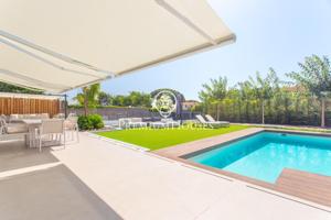 Exclusiva vivienda de lujo en venta en Sant Andreu de Llavaneres photo 0