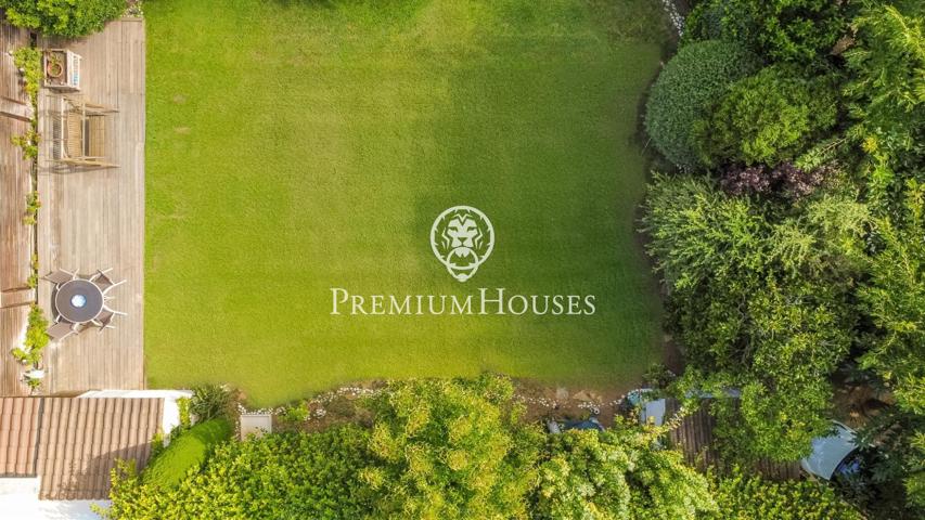 Terreno en venta en el centro de Llavaneres photo 0