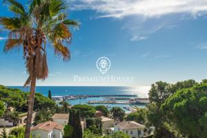 Casa en venta a un paso de la playa, con vistas que enamoran photo 0