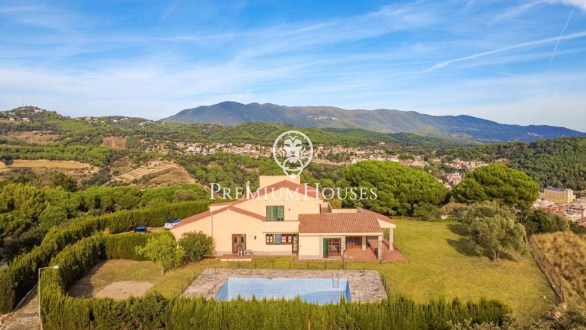 Masía con encanto y vistas al mar en Arenys de Munt photo 0