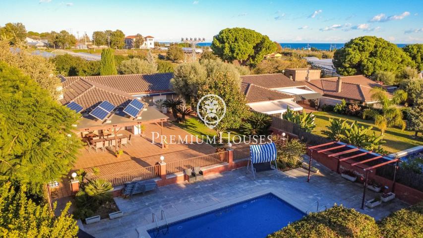 Exclusiva casa en una sola planta en Cabrera de Mar photo 0