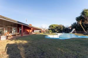 Espectacular casa con increíbles vistas en venta en Mataró photo 0