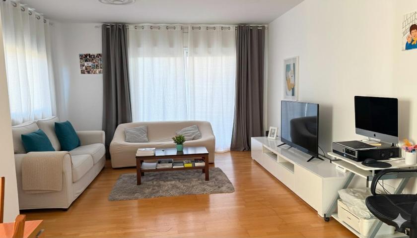 🏡 Piso amplio y luminoso de 116 m2 en venta en Amposta (Tarragona) photo 0