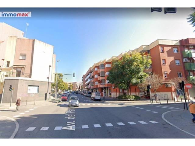 Local comercial en Cornella de Llobregat zona Gavarra photo 0