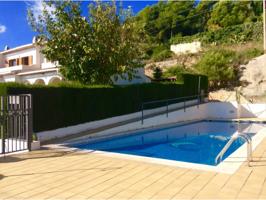 Casa con vistas al mar y piscina, en venta en Comarruga. Buen precio! photo 0