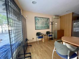 Centrico local en venta en Sant Feliu de LLobregat photo 0