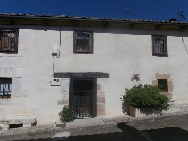 Casa De Campo En venta en Calle San Antonio Puentetoma, 17, Aguilar De Campoo photo 0