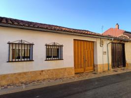 Unifamiliar Pareada En venta en Cl Conde Garay, 46, Sotobañado Y Priorato photo 0