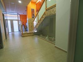 LOCAL COMERCIAL EN VENTA O ALQUILER photo 0