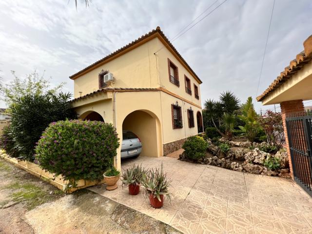 CHALET PARA ENTRAR A VIVIR, CERCA DE LA POBLACION photo 0