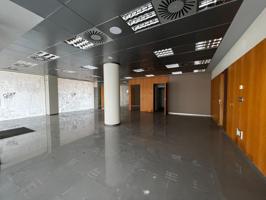 LOCAL ESQUINERO EN VENTA EN CALLE PRINCIPAL photo 0