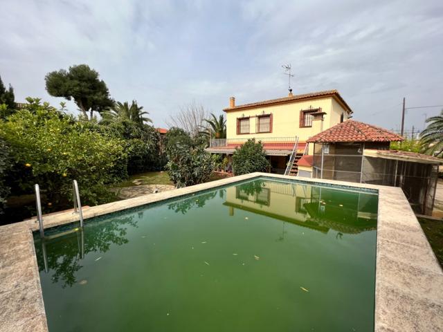 CHALET PARA ENTRAR A VIVIR, CERCA DE LA POBLACION photo 0