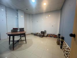 SE VENDE AMPLIA PLANTA BAJA EN LLIRIA photo 0