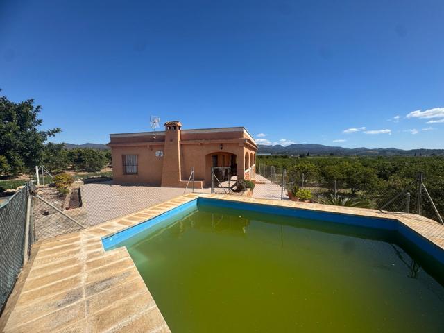 CHALET REFORMADO CON MUCHO TERRENO ENTRE MARINES Y LLIRIA photo 0