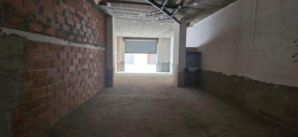 GRAN LOCAL COMERCIAL EN LLIRIA photo 0