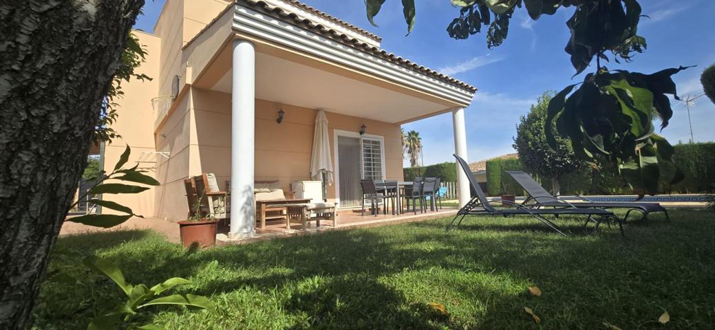 Chalet en venta Lliria photo 0