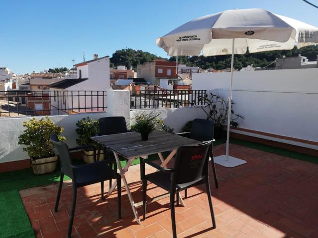 PISO EN VENTA CON TERRAZA, PAELLERO Y TRASTERO photo 0