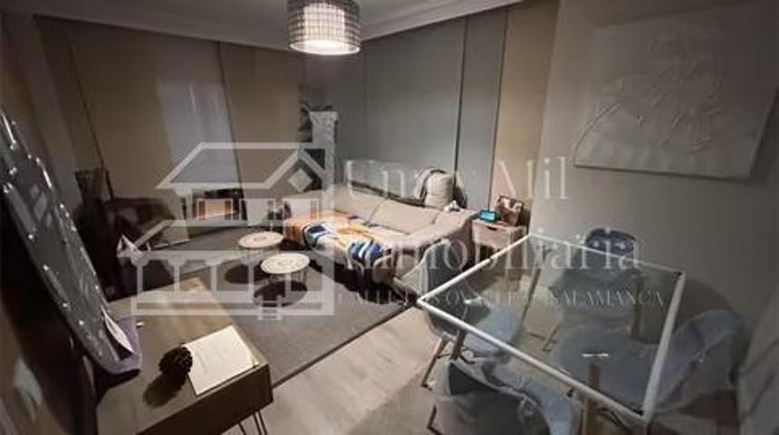Piso En venta en Campus-Hospitales, Salamanca photo 0