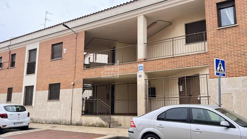 Piso En venta en Pueblo, Castellanos De Moriscos photo 0