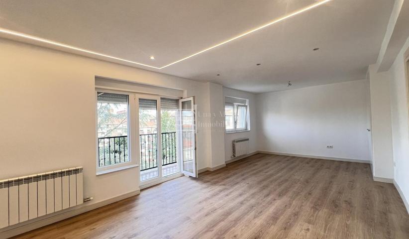 Piso En alquiler en Centro, Salamanca photo 0