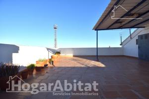 SEMINUEVO, AMPLIO Y CON TERRAZA photo 0