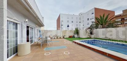 ESPECTACULAR VIVIENDA SEMINUEVA CON PISCINA PRIVADA Y ASCENSOR photo 0