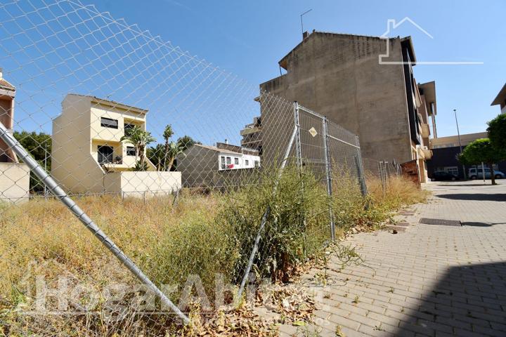 AMPLIO TERRENO URBANO PARA HACER LA CASA DE TUS SUEÑOS photo 0