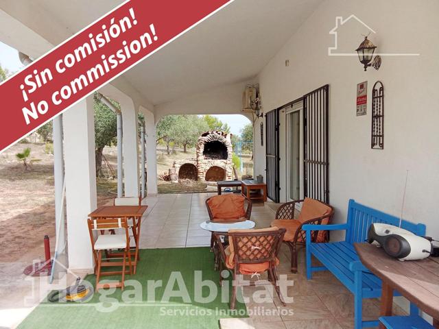 CHALET CON TERRAZA, BARBACOA Y GARAJE photo 0