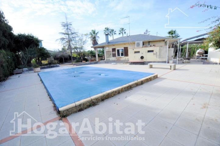 CHALET CON PISCINA, TERRAZA, GARAJE Y BARBACOA photo 0