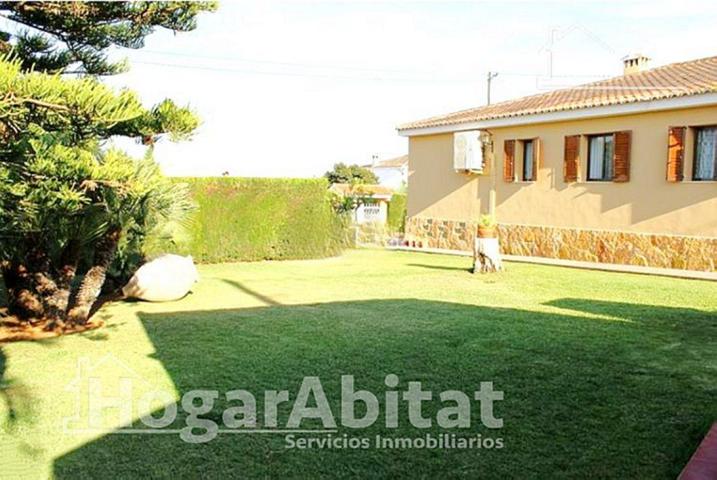 CHALET CON PISCINA, TERRAZA, BARBACOA Y GARAJE photo 0